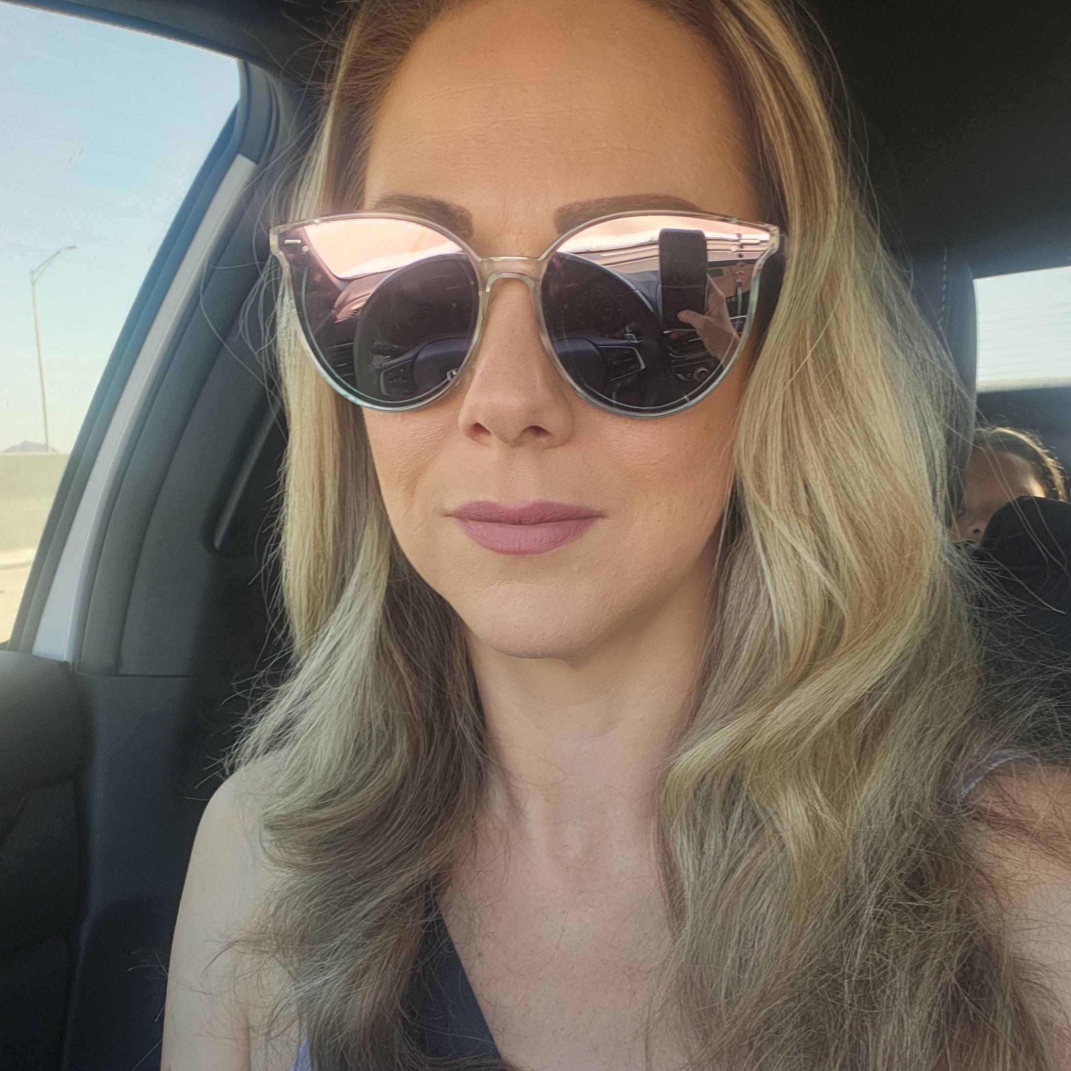 The Sunglasses I Actually Wear in Arizona (All Understated, All Worth It)